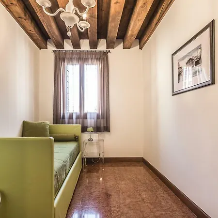 Ca' Del Monastero 3 Collection For 4 Guests With Lift