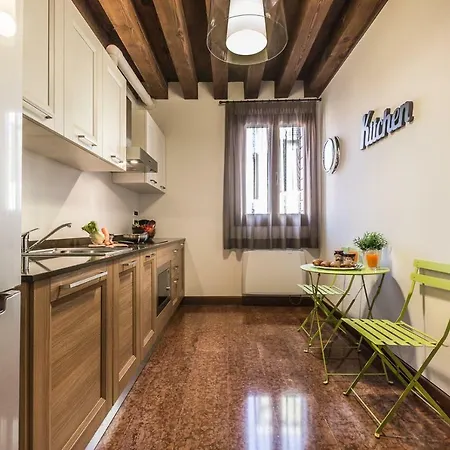 Ca' Del Monastero 3 Collection For 4 Guests With Lift * البندقية