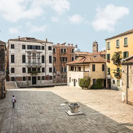 Ca' Del Monastero 3 Collection For 4 Guests With Lift