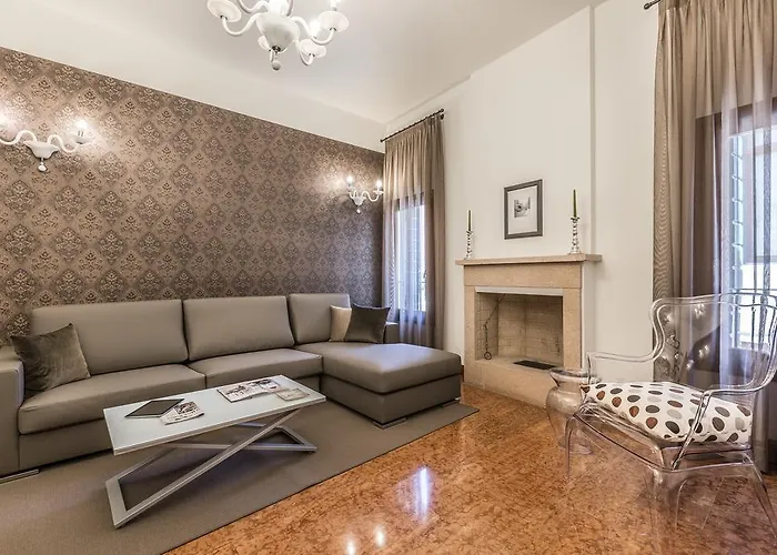 Ca' Del Monastero 3 Collection For 4 Guests With Lift Appartamento *