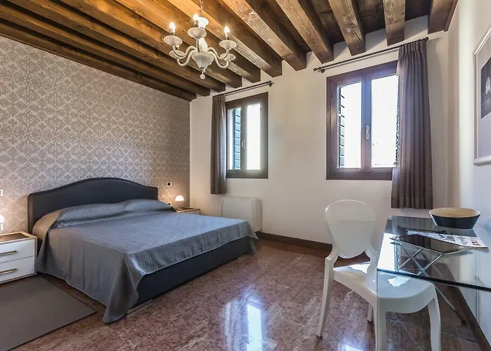 Ca' Del Monastero 3 Collection For 4 Guests With Lift Venezia